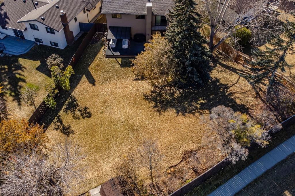 224 Ranchridge Bay NW, Calgary — photo 2 of 46