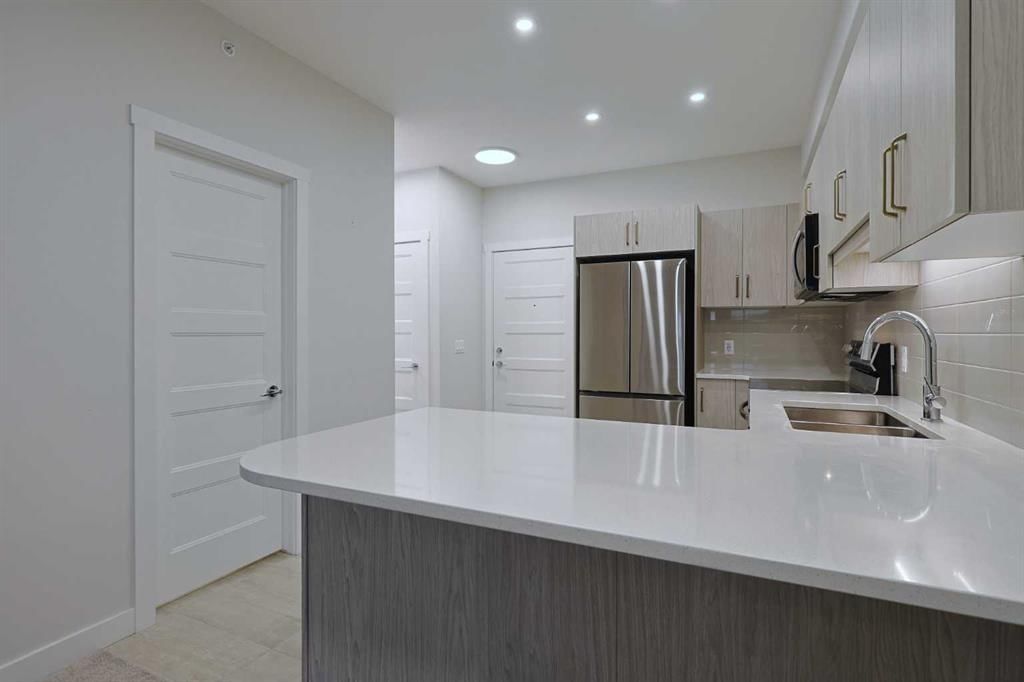 1401, 81 Arbour Lake View NW, Calgary — photo 4 of 29