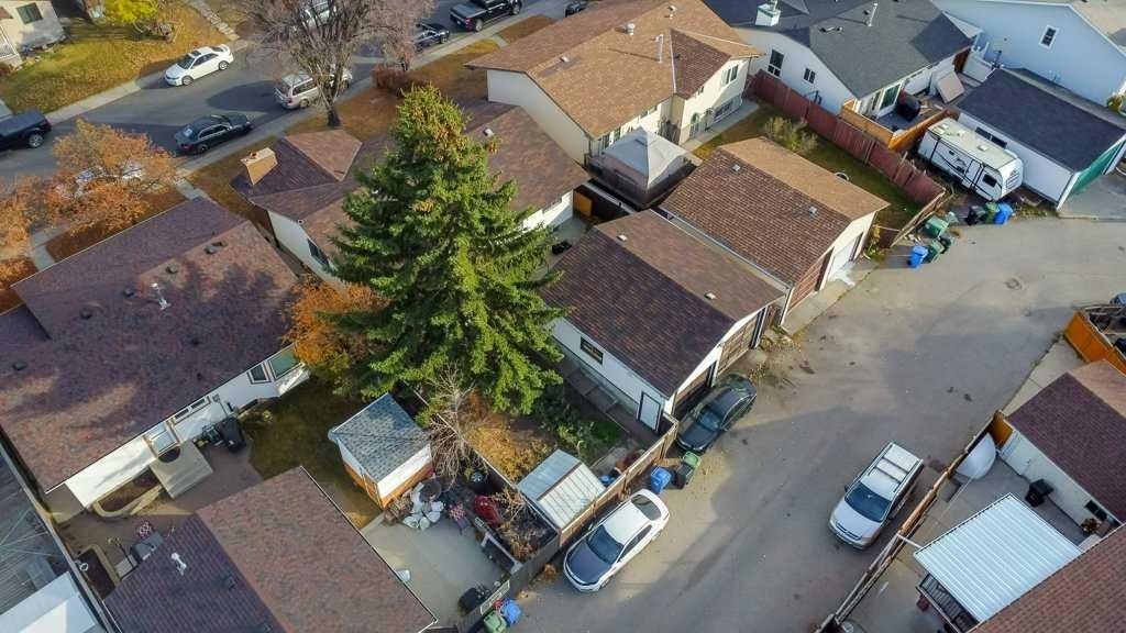 459 Templevale Drive NE, Calgary — photo 3 of 42