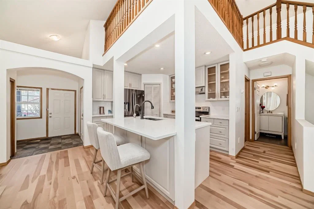 58 Panatella Lane NW, Calgary — photo 4 of 50