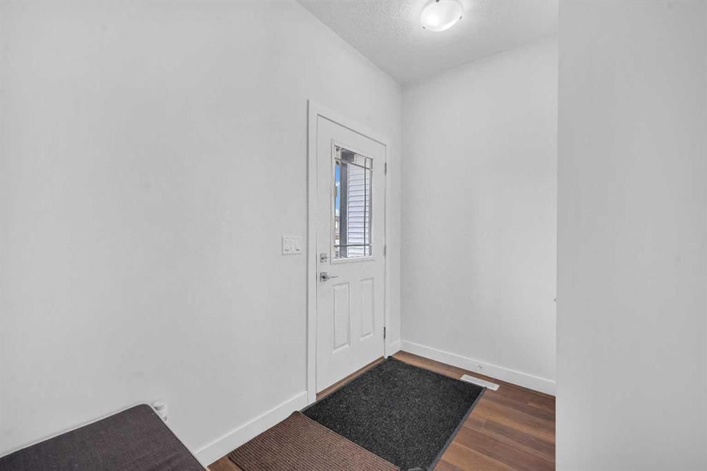 165 Hotchkiss Way SE, Calgary — photo 3 of 49