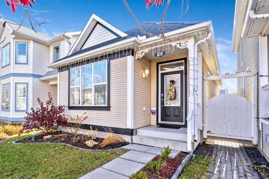 101 Prestwick Avenue SE, Calgary — photo 2 of 37