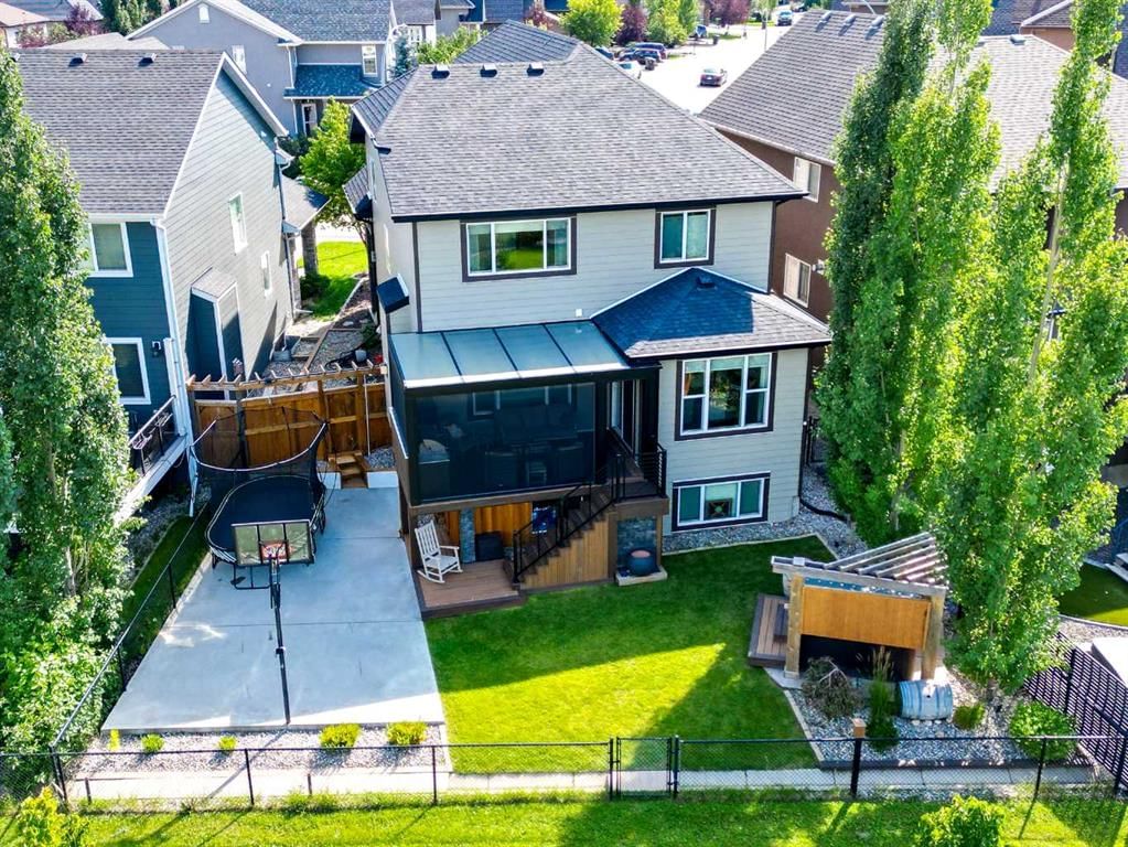 163 Cranarch Landing SE, Calgary — main listing photo