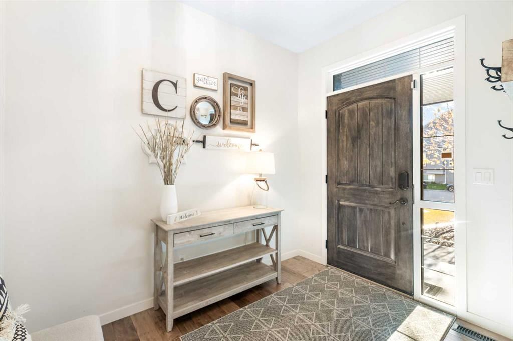 163 Cranarch Landing SE, Calgary — photo 5 of 49