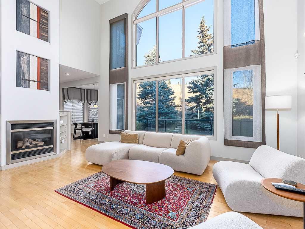 91 Discovery Ridge Boulevard SW, Calgary — photo 5 of 48