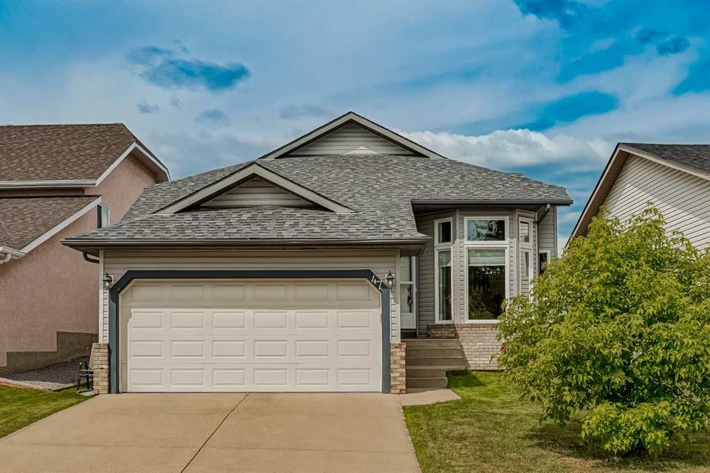 47 Harvest Glen Rise NE, Calgary — main listing photo