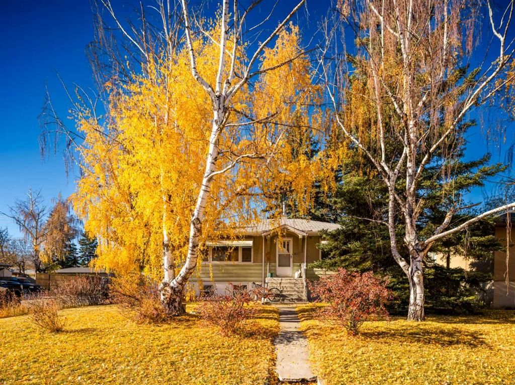 1939 36 Street SW, Calgary — photo 2 of 7