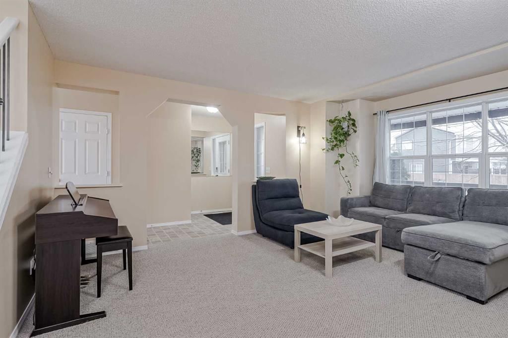 4 Bridleridge Circle SW, Calgary — photo 4 of 50