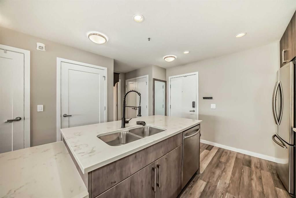 312, 8530 8A Avenue SW, Calgary — photo 5 of 34