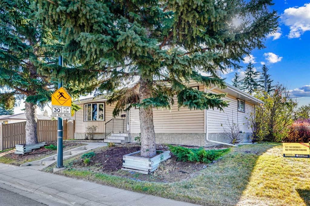 272 Sackville Drive SW, Calgary — photo 2 of 36