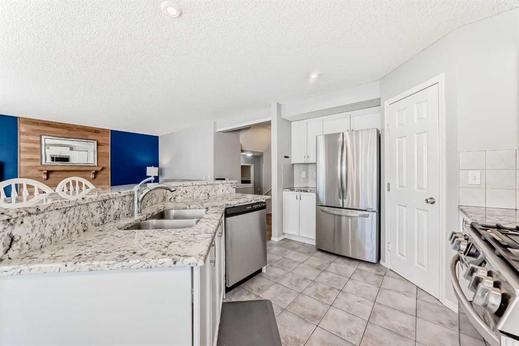 344 Copperfield Boulevard SE, Calgary — photo 3 of 48