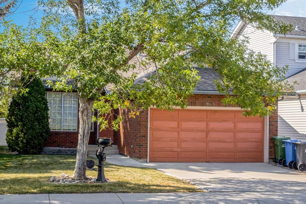 968 Citadel Drive NW, Calgary — photo 2 of 38
