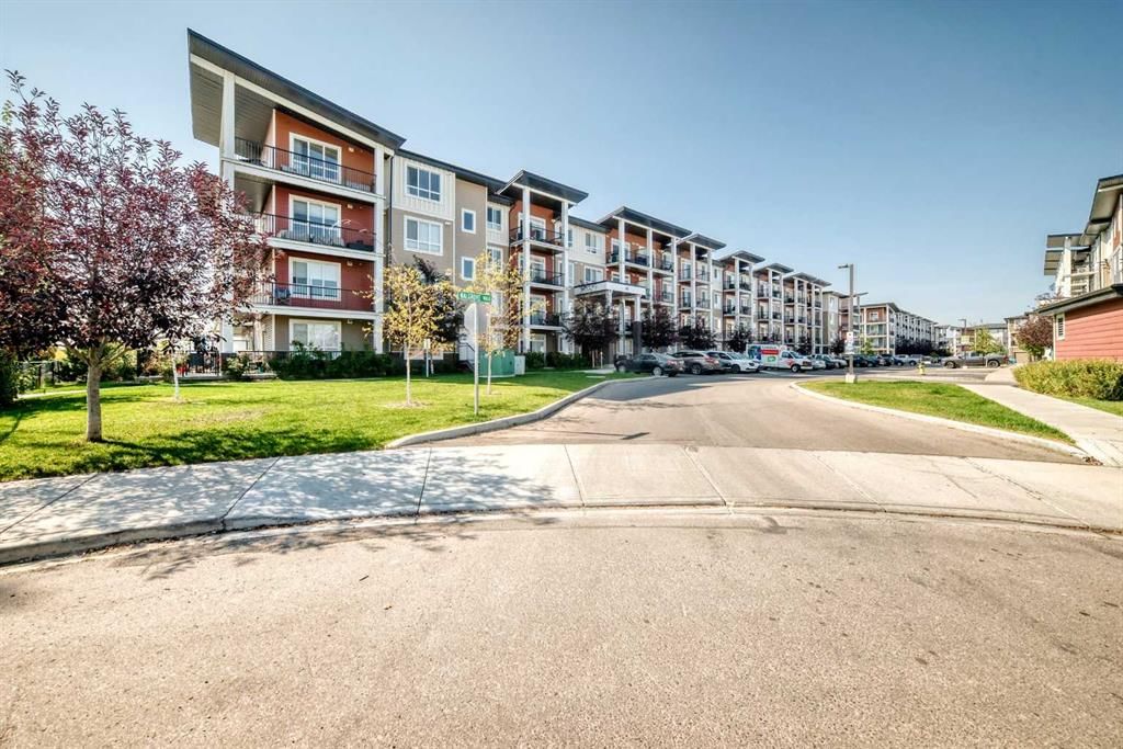 207, 40 Walgrove Walk SE, Calgary — photo 4 of 40