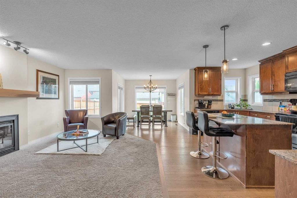 46 Walden Court SE, Calgary — photo 4 of 50