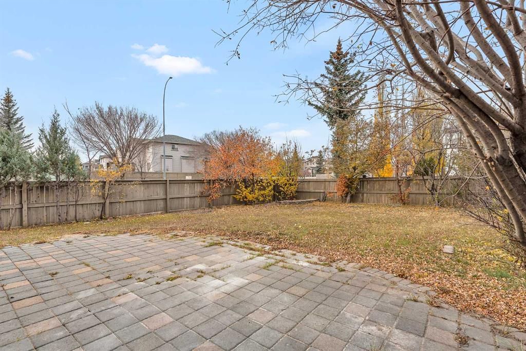 6 Country Hills Manor NW, Calgary — photo 4 of 50