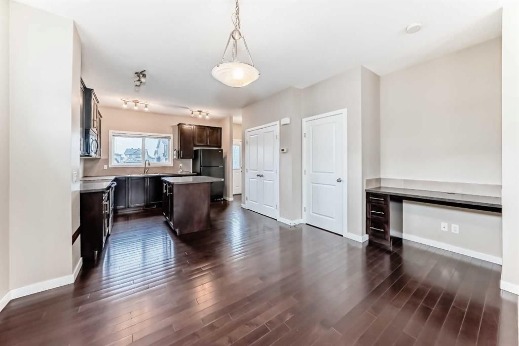 134 Panora Road NW, Calgary — photo 4 of 30