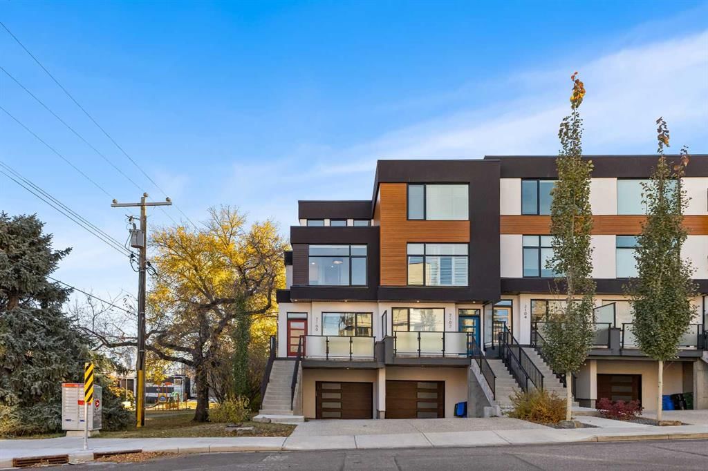 2100 17A Street SW, Calgary — photo 2 of 49