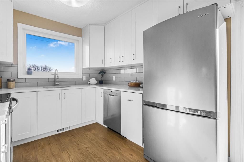 44 Bedfield Close NE, Calgary — photo 5 of 29