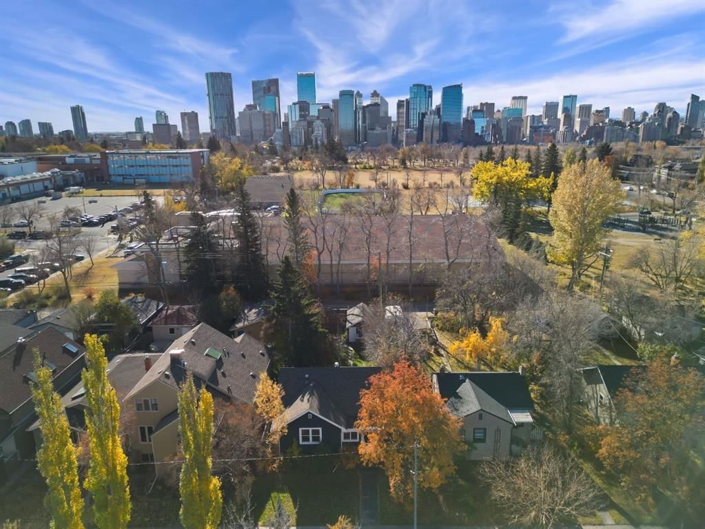 315 12 Avenue NW, Calgary — photo 2 of 29