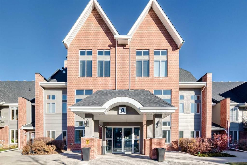 237, 15 Everstone Drive SW, Calgary — main listing photo