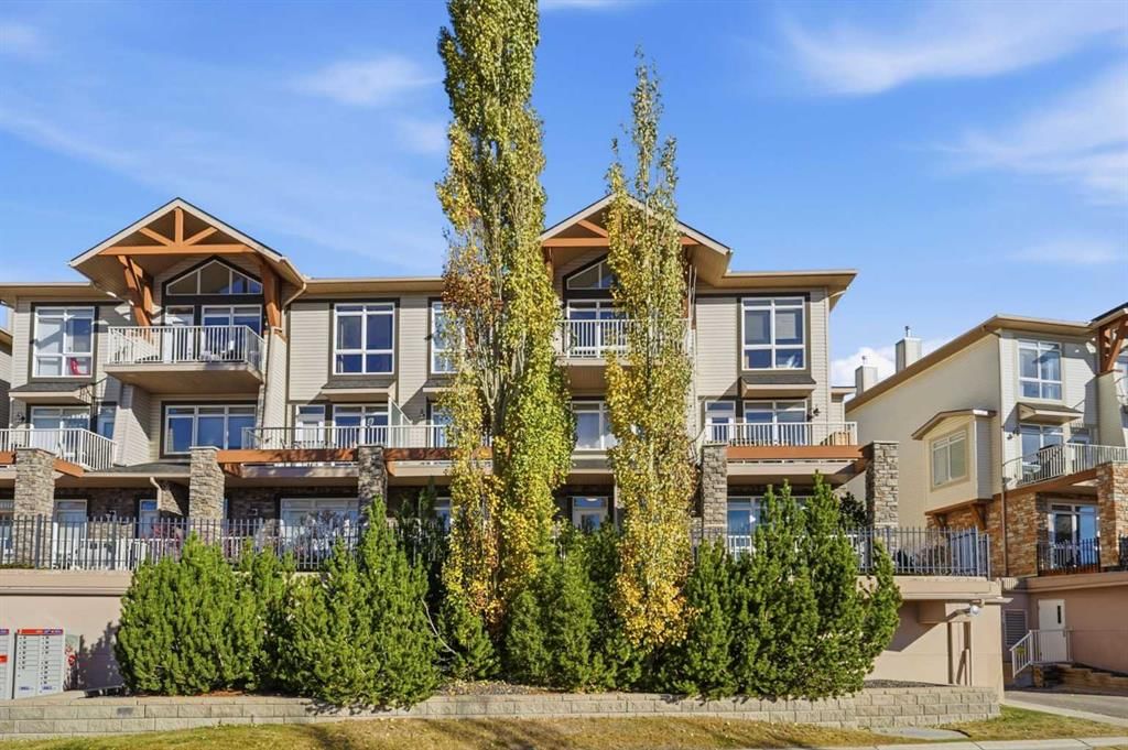 3, 132 Rockyledge View NW, Calgary — main listing photo