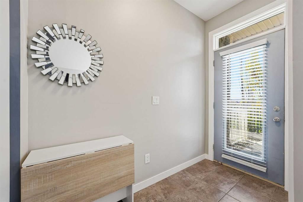 3, 132 Rockyledge View NW, Calgary — photo 4 of 24