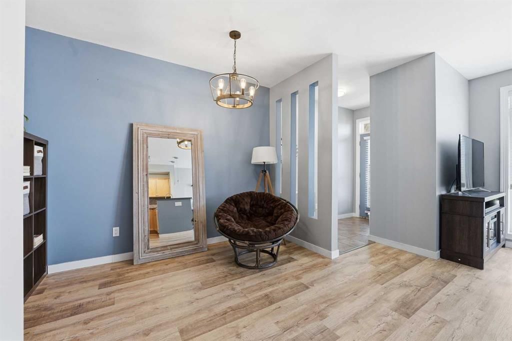 3, 132 Rockyledge View NW, Calgary — photo 5 of 24