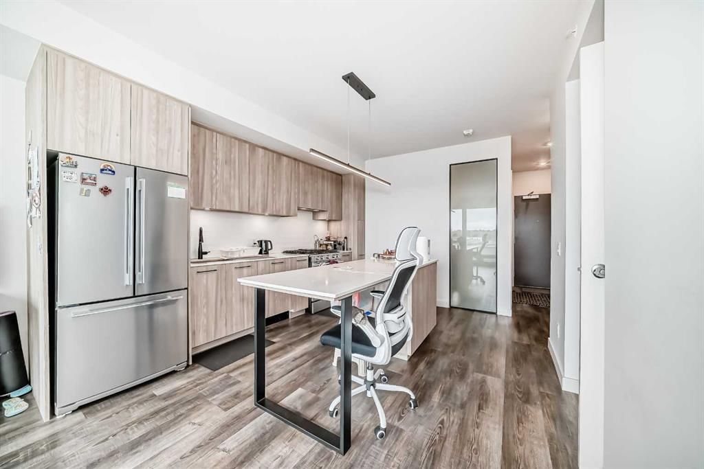 406, 1107 Gladstone Road NW, Calgary — photo 3 of 40