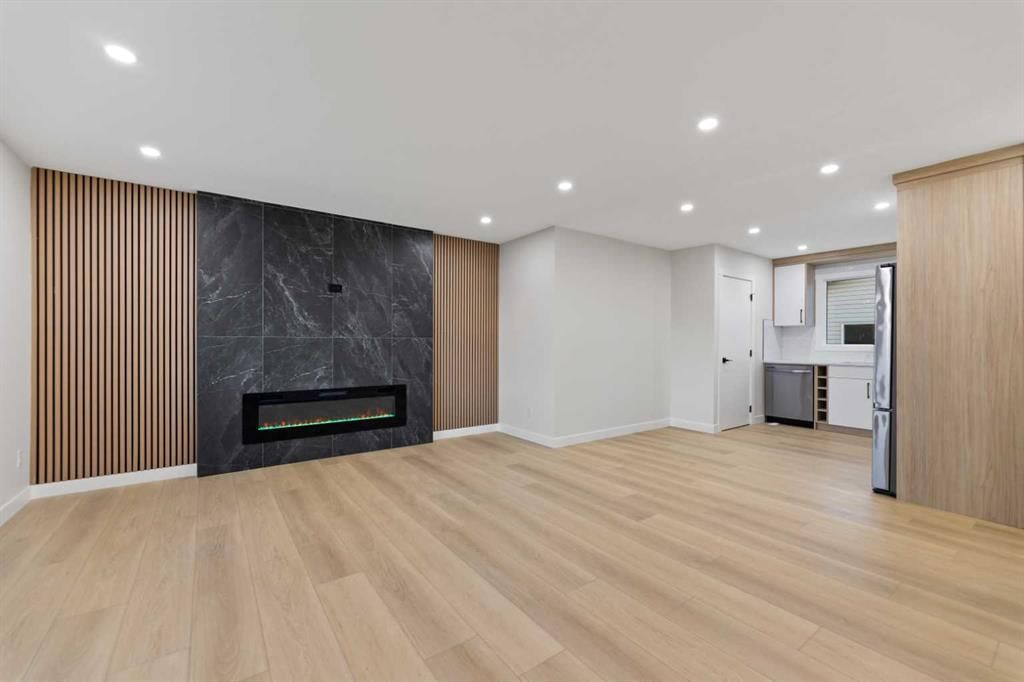 127 pensville Road SE, Calgary — main listing photo
