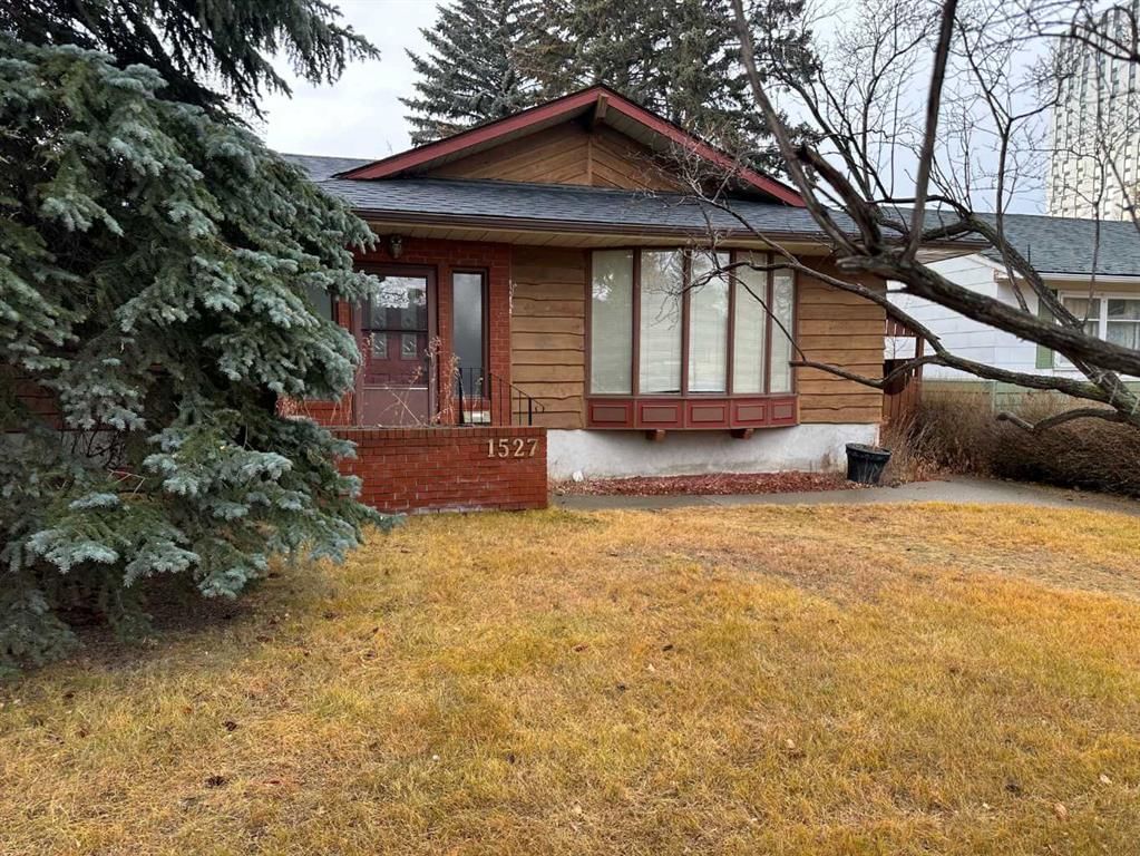 1527 22 Street NW, Calgary — main listing photo