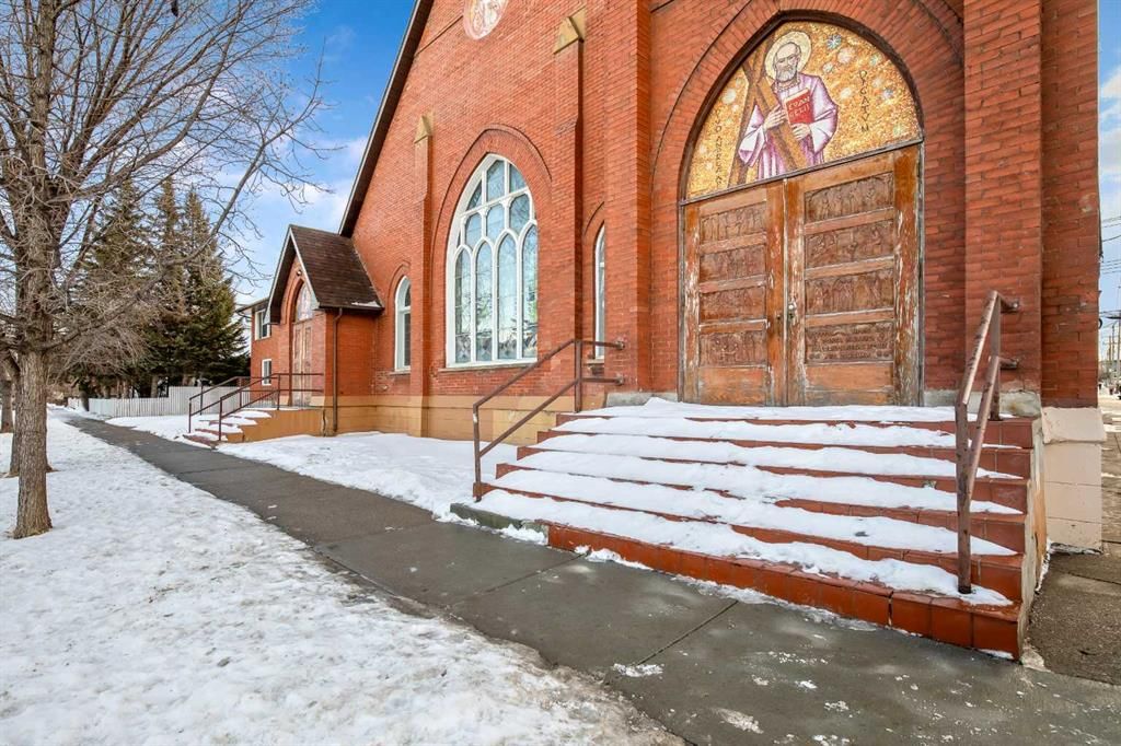 1405 8 Avenue SE, Calgary — photo 3 of 50