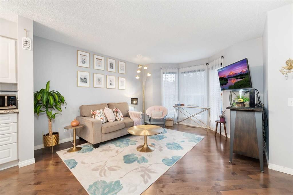 50 Tuscany Valley Rise NW, Calgary — photo 3 of 49