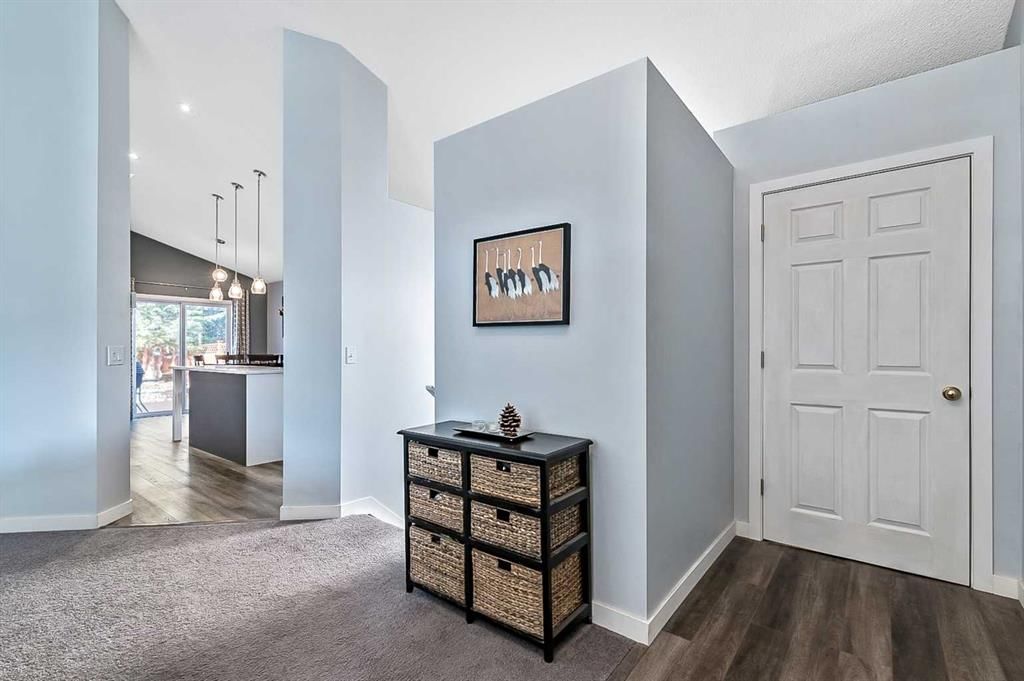 63 Bridlecreek Terrace SW, Calgary — photo 2 of 14