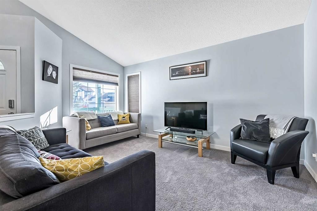 63 Bridlecreek Terrace SW, Calgary — photo 4 of 14