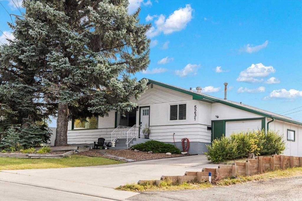5231 Sheldon Place NW, Calgary — main listing photo