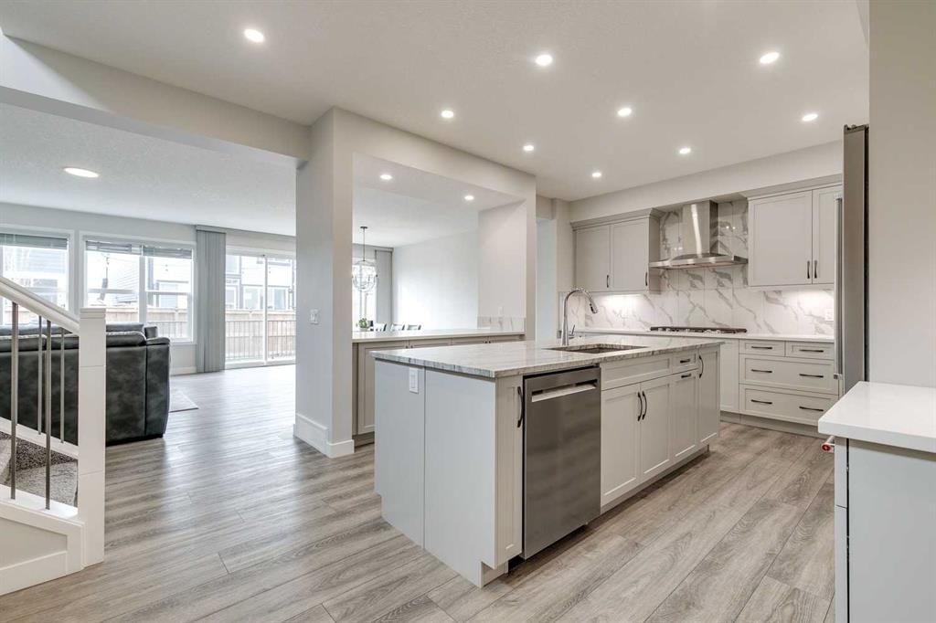 57 Magnolia Heath SE, Calgary — main listing photo