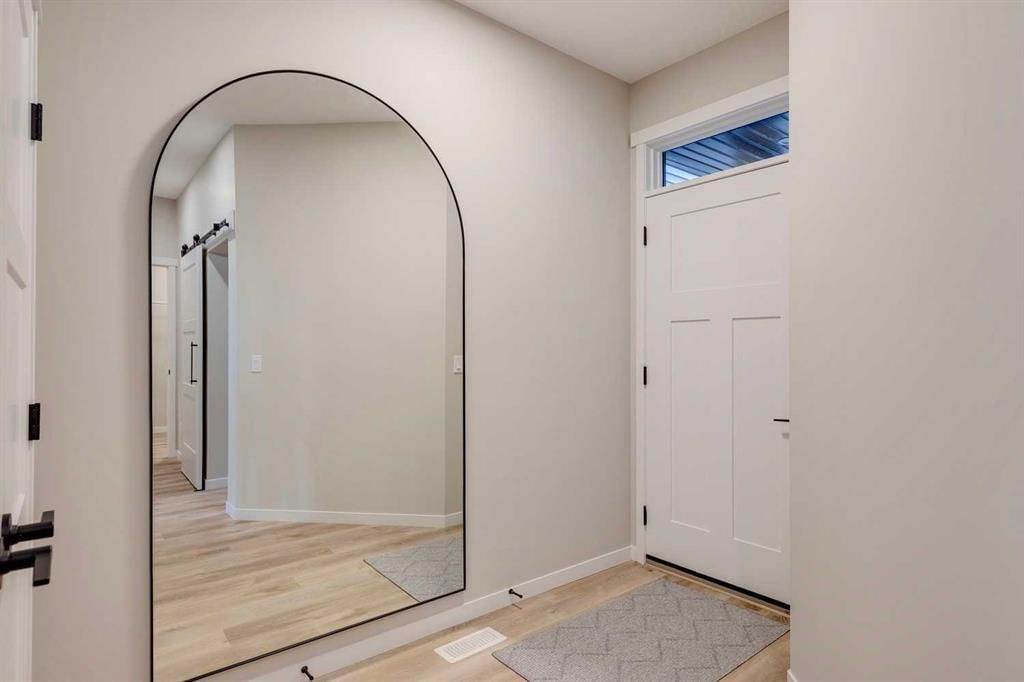 16 Heirloom Drive SE, Calgary — photo 4 of 49