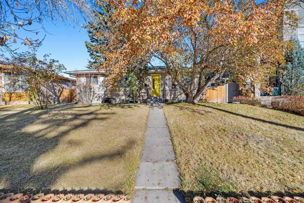 2340 54 Avenue SW, Calgary — main listing photo