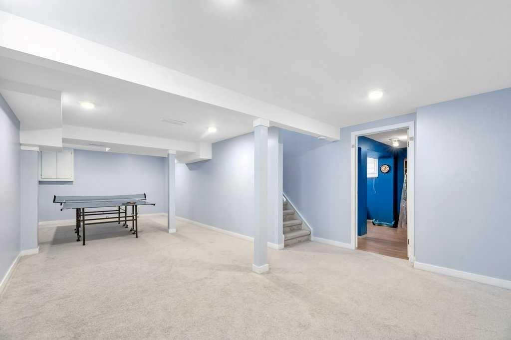 3112 107 Avenue SW, Calgary — photo 4 of 45