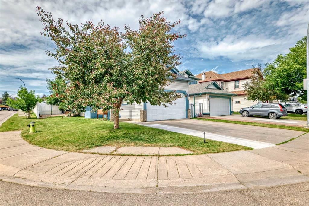 12650 Coventry Hills Way NE, Calgary — photo 3 of 49