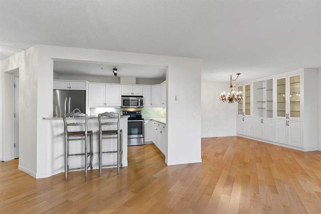 206, 2144 Paliswood Road SW, Calgary — photo 5 of 45
