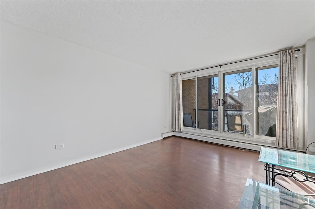 303, 1706 11 Avenue SW, Calgary — photo 5 of 15