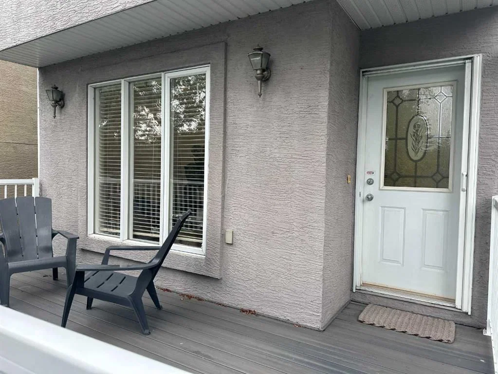 1226 15 Street SE, Calgary — main listing photo