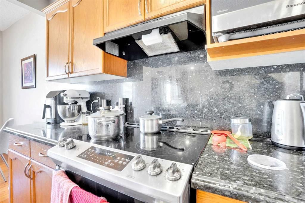 155 Covepark Green NE, Calgary — photo 4 of 44