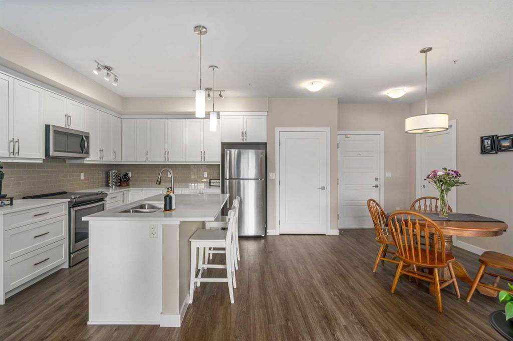204, 300 Auburn Meadows Manor SE, Calgary — photo 4 of 26