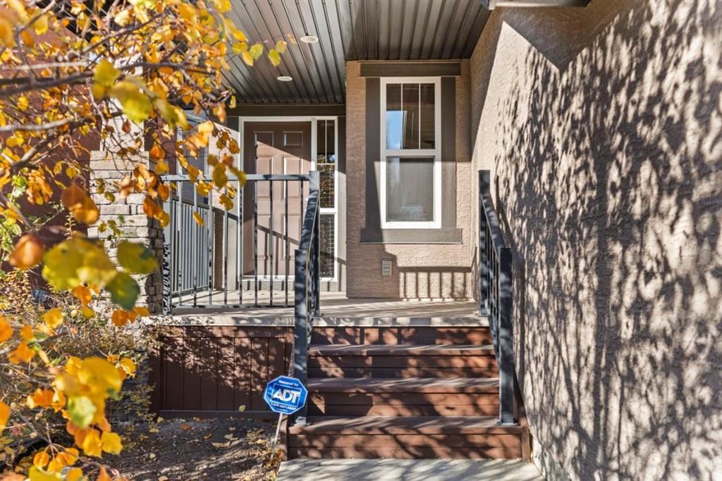 508 Everbrook Way SW, Calgary — photo 2 of 50