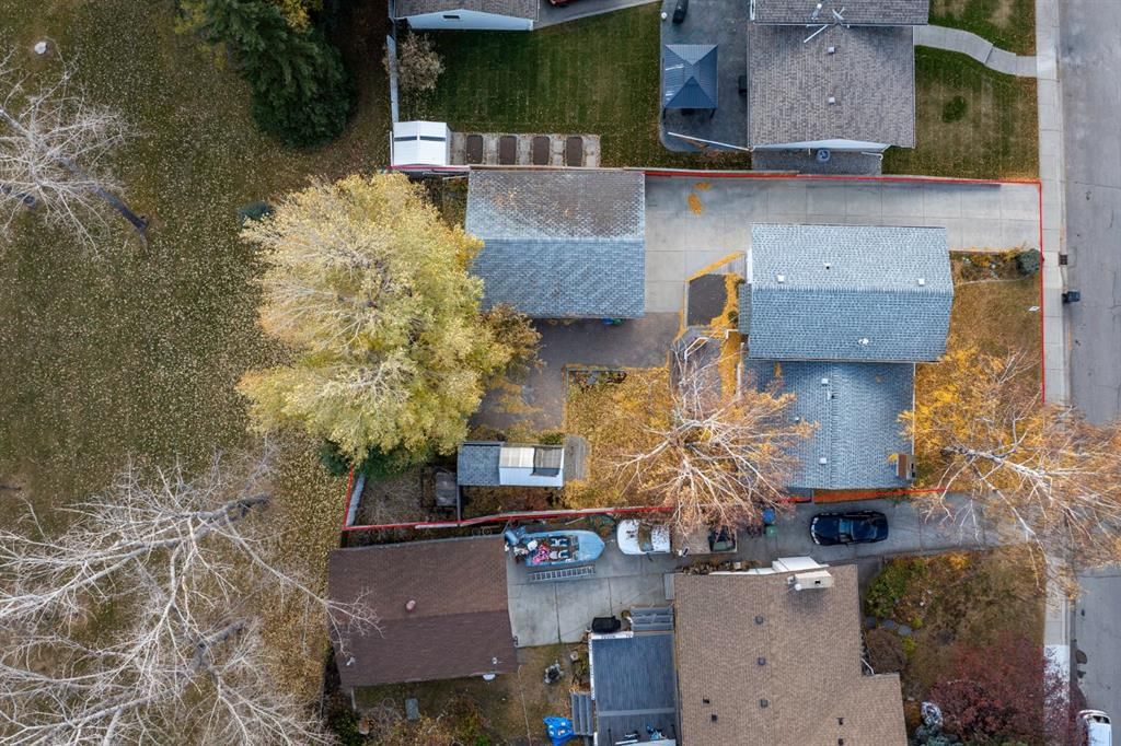 3375 Breton Close NW, Calgary — photo 4 of 45