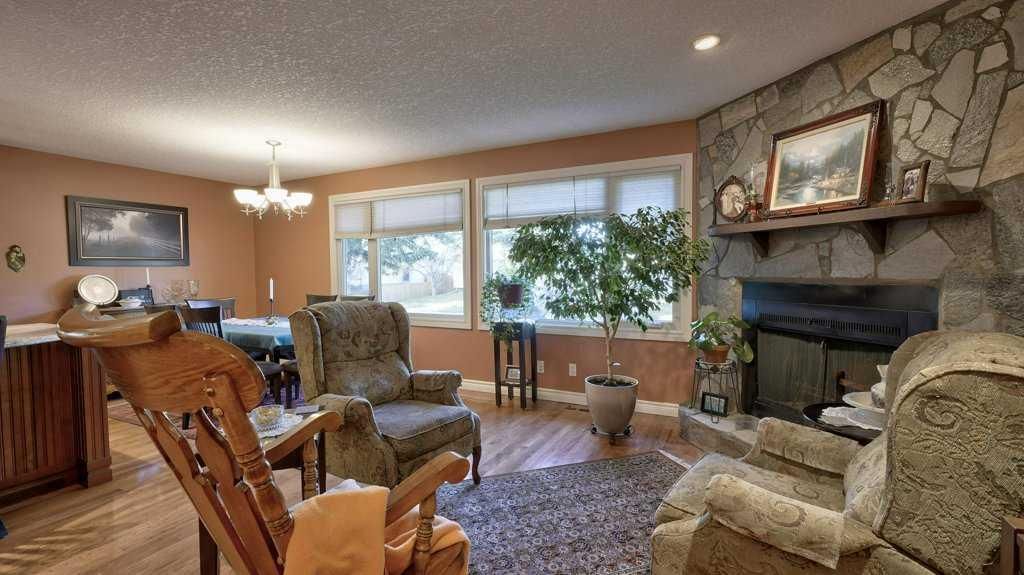 232 Penbrooke Way SE, Calgary — photo 3 of 45