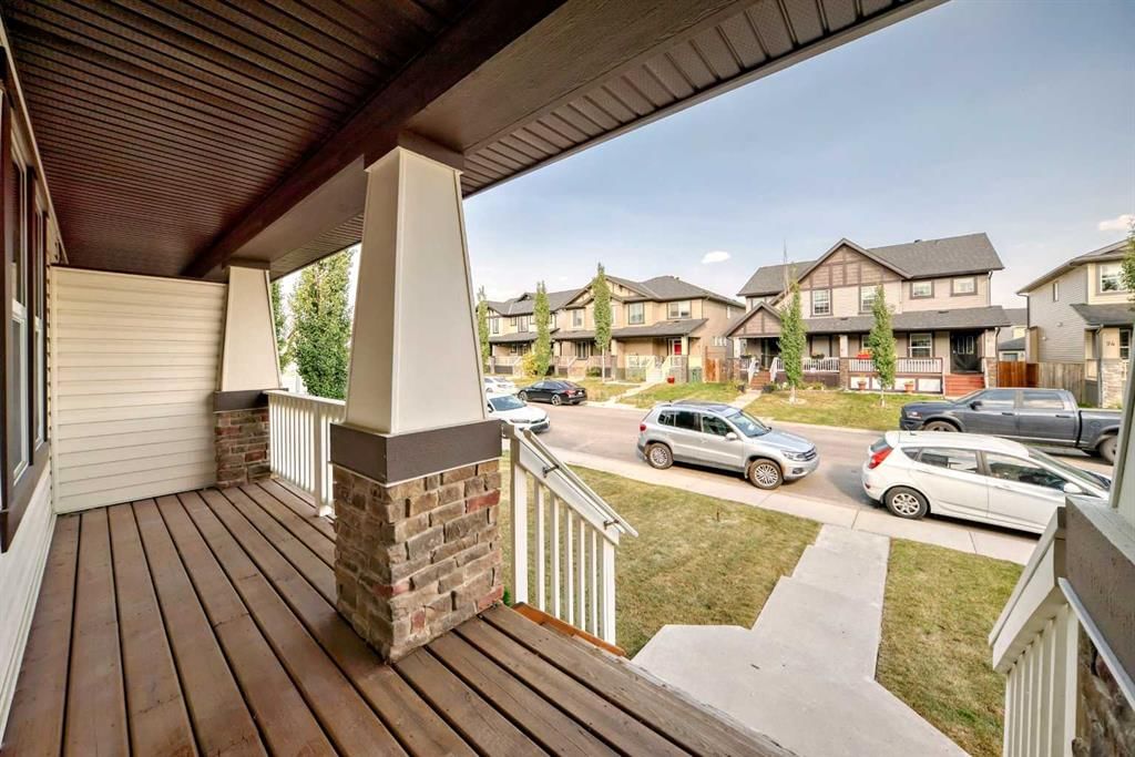 69 Skyview Point Green NE, Calgary — photo 3 of 38