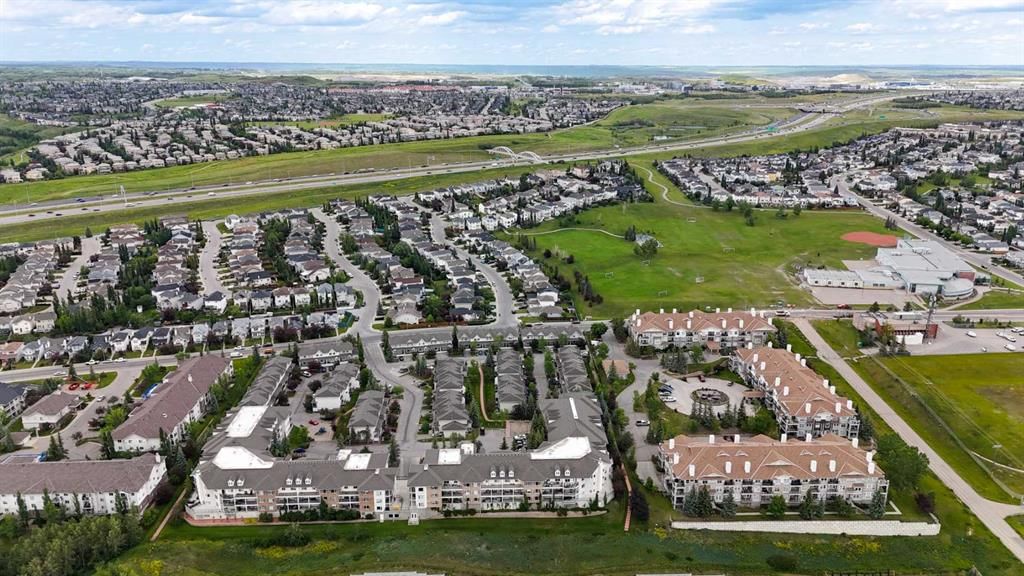 401, 950 Arbour Lake Road NW, Calgary — photo 2 of 40